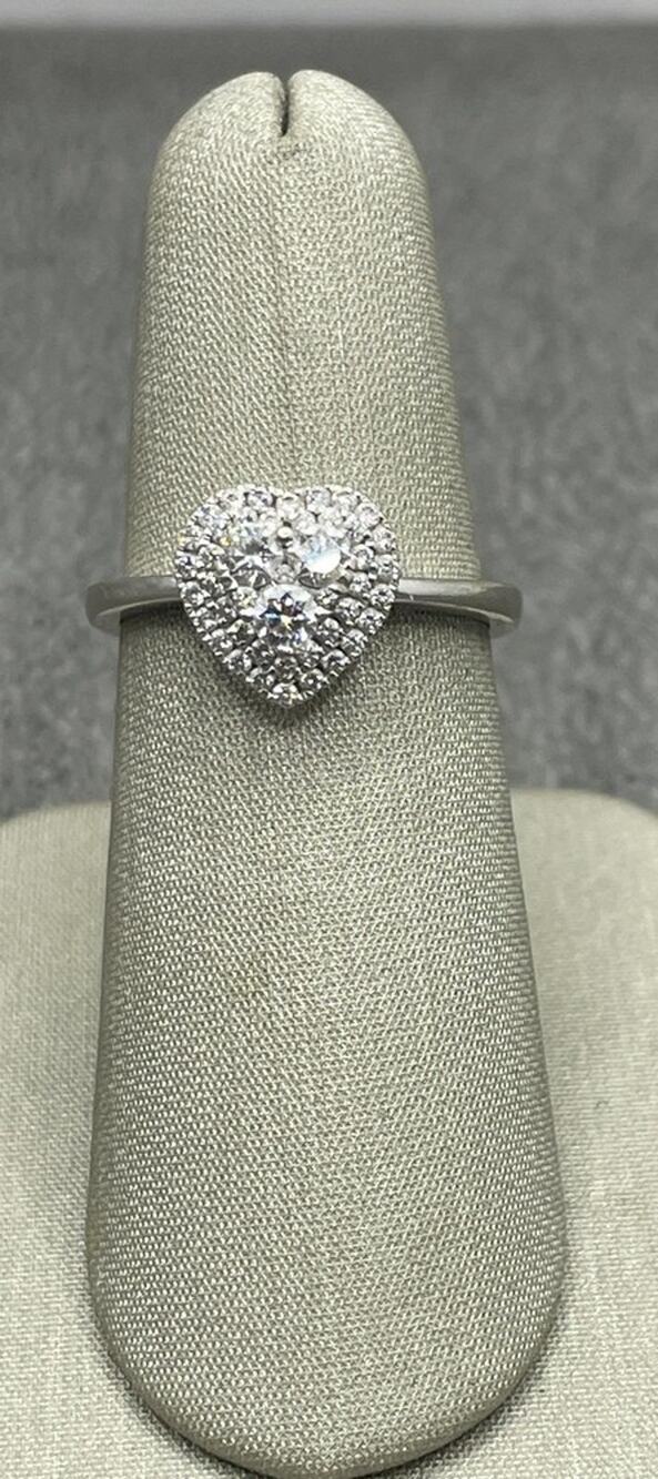14K White Gold Diamond Heart Ring (22774)